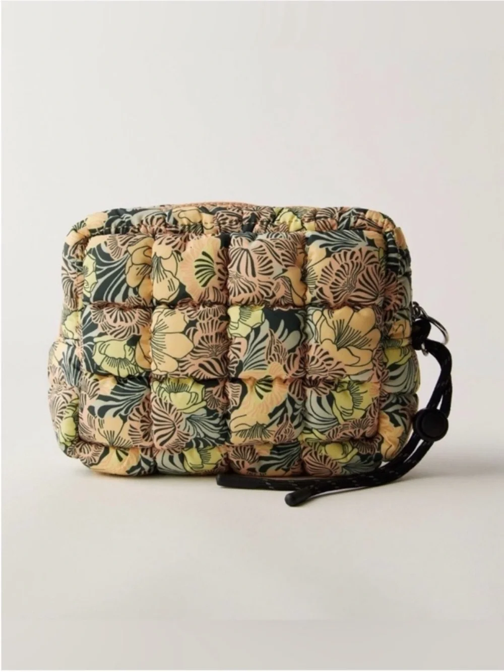 Free people printed Quilted mini Print Wristlet Pouch NWOT